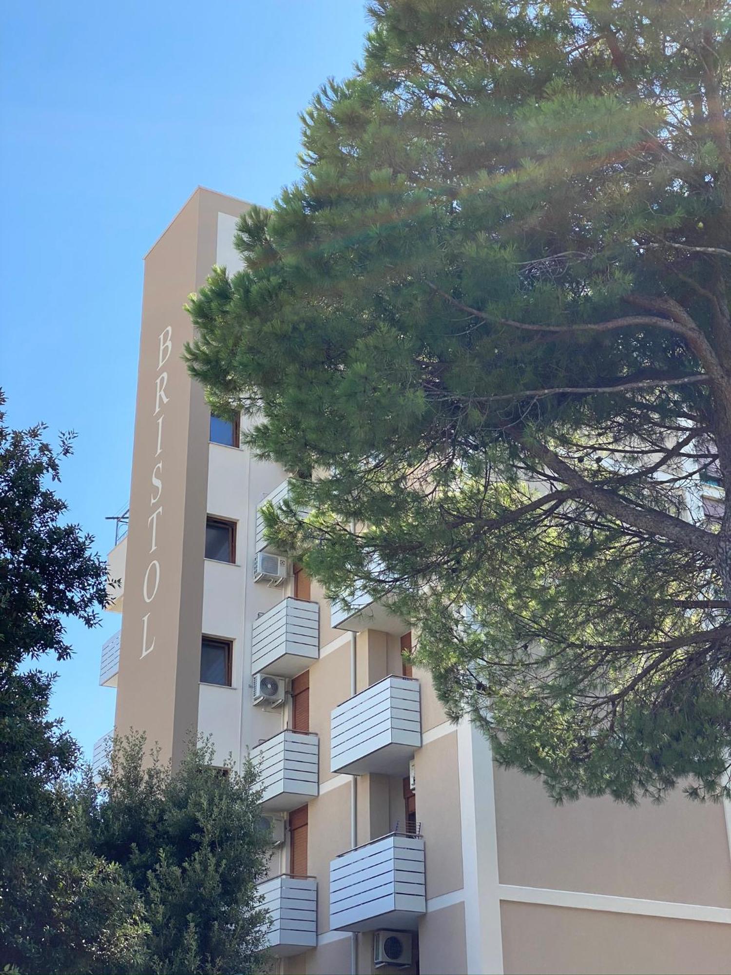Residence Bristol Bibione Exterior photo